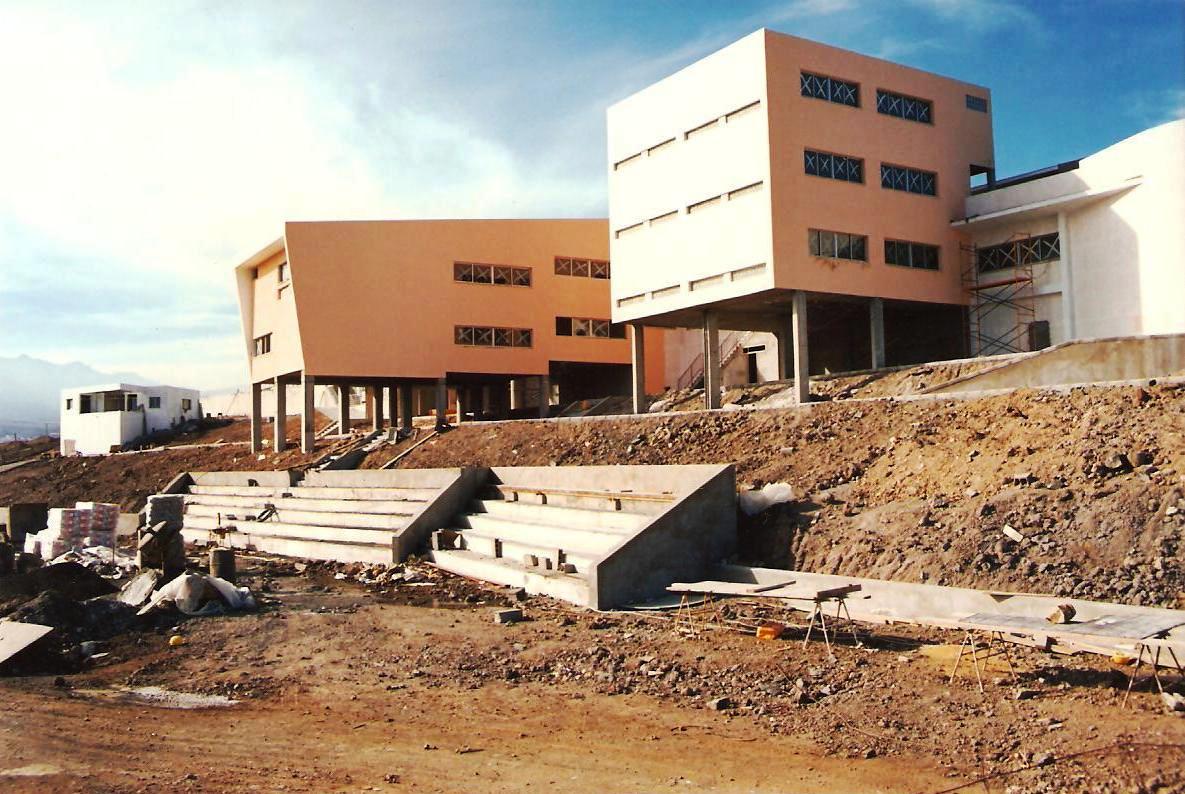 CONSTRUCTION LYCEE